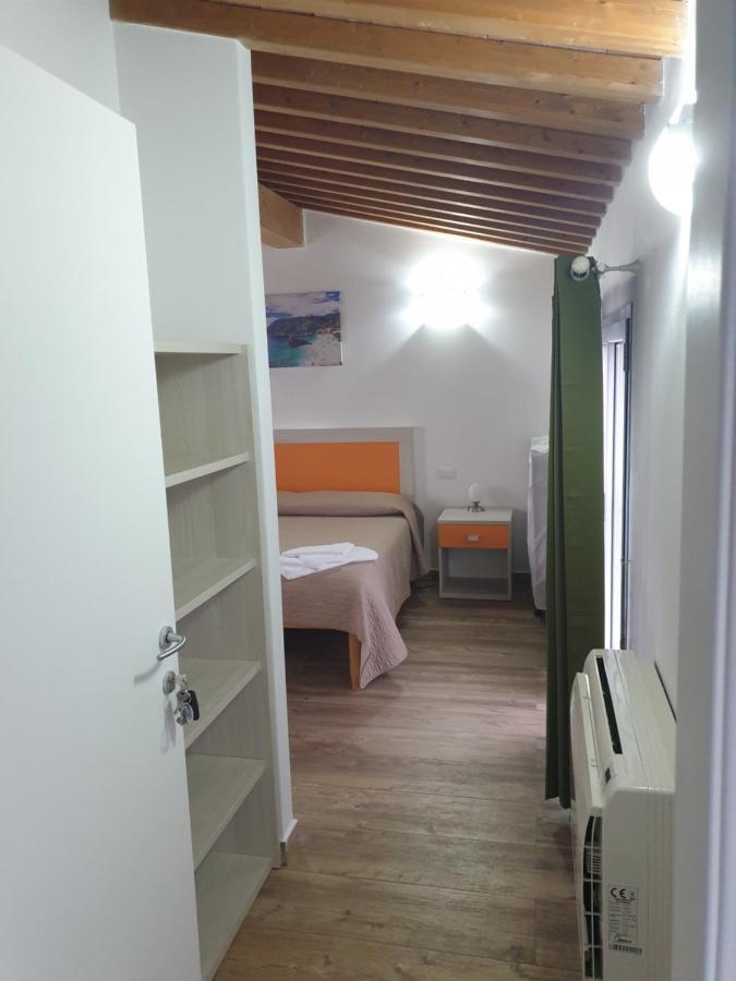 Ca Thomas Hotel Castelnuovo Magra Cameră foto