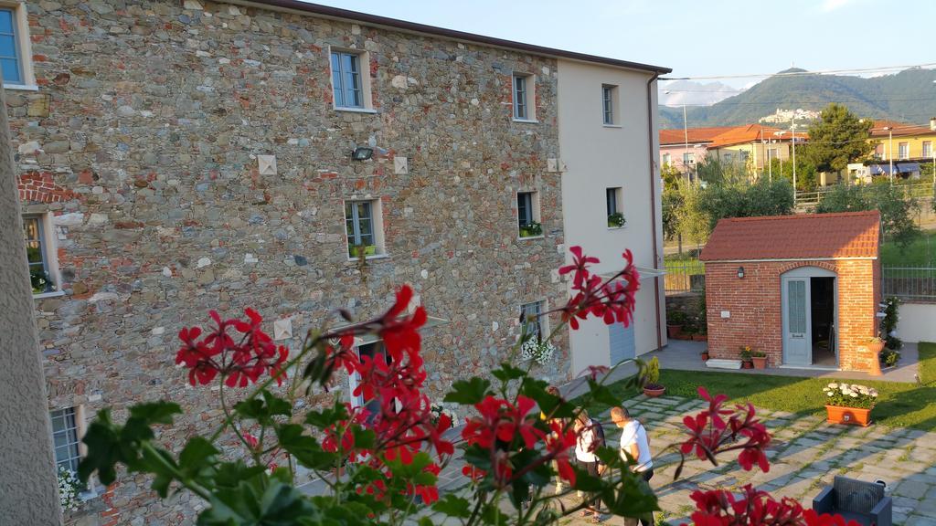 Ca Thomas Hotel Castelnuovo Magra Exterior foto